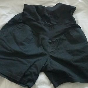 Maternity shorts